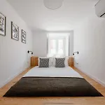 Principe Real Hideaway By Praca Flores By Nestatlisbon *