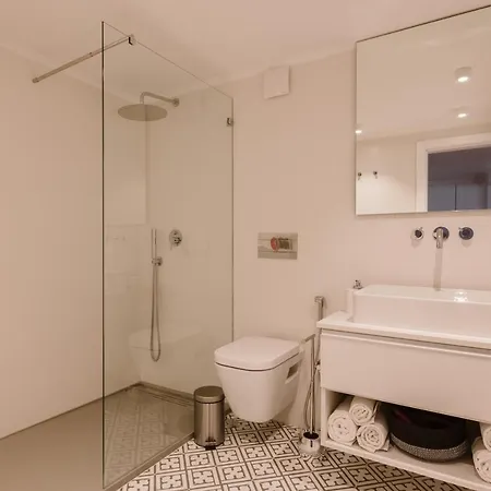 Principe Real Hideaway By Praca Flores By Nestatlisbon 아파트 리스본