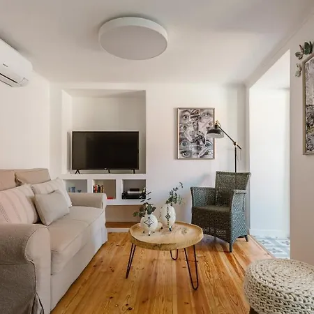 아파트 Principe Real Hideaway By Praca Flores By Nestatlisbon *