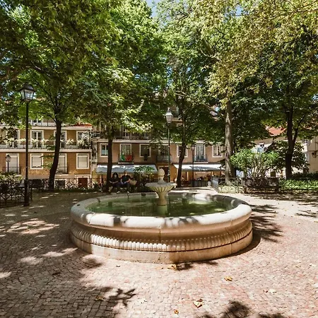 Principe Real Hideaway By Praca Das Flores By Nestatlisbon Apartman